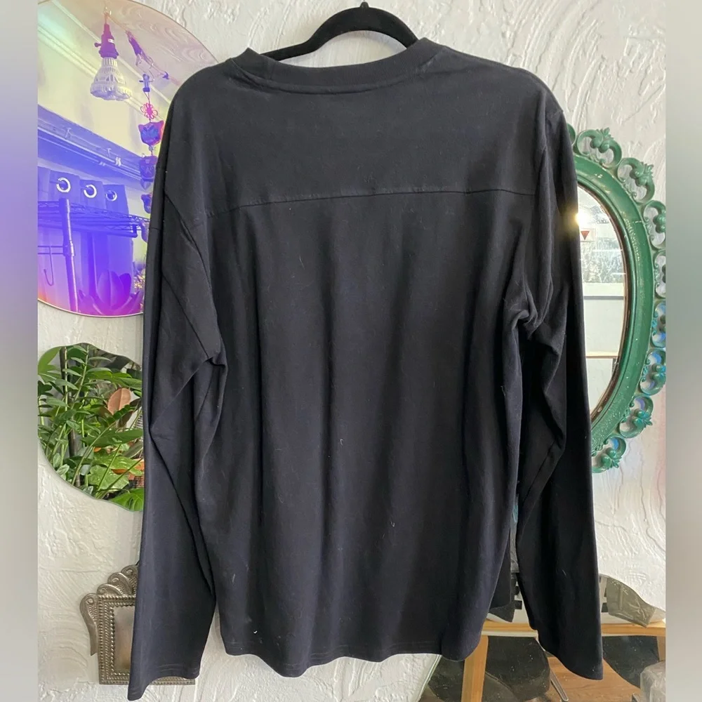 Two Everlane football tees - black and tan - Picture 4 of 6
